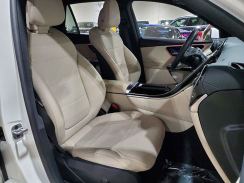 Used 2023 Mercedes-Benz GLC 300 image 13