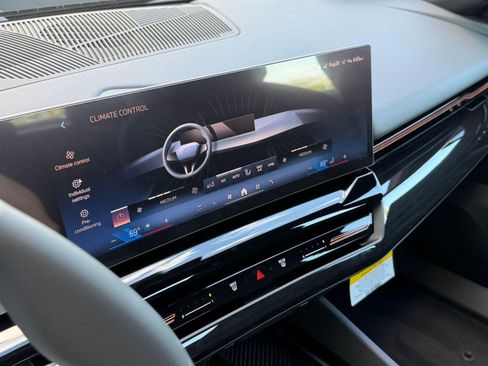 New 2026 BMW 530i w/ Premium Package RWD image 29