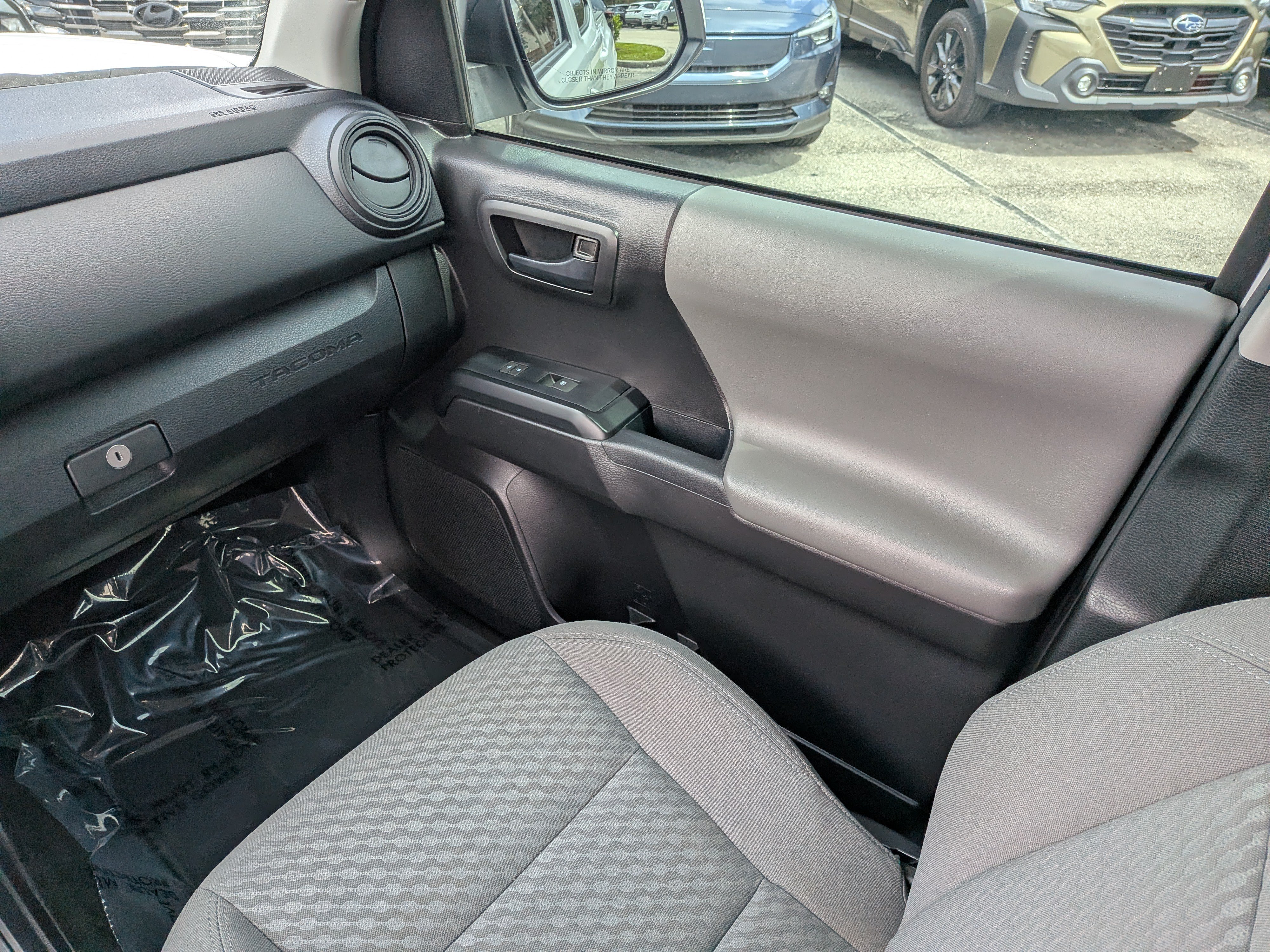 Used 2023 Toyota Tacoma SR AWD/4WD image 18