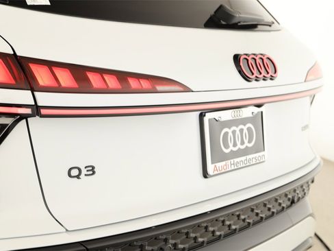 New 2026 Audi Q3 quattro 2.0T image 28