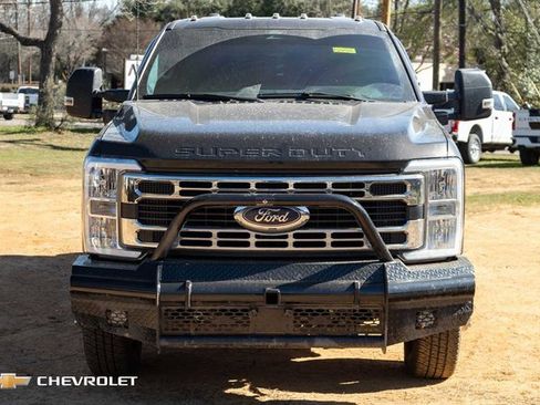 Used 2024 Ford F350 XLT image 2