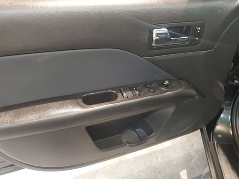 Used 2010 Ford Fusion SE FWD image 11