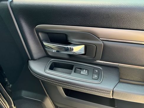 Used 2017 RAM 1500 Sport w/ Black Ram 1500 Sport Group AWD/4WD image 11