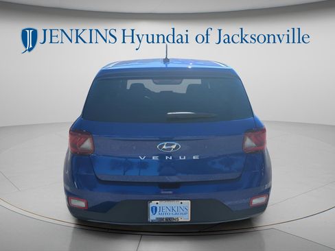 New 2026 Hyundai Venue SE FWD image 4