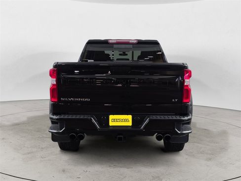 Used 2019 Chevrolet Silverado 1500 LT Trail Boss image 4