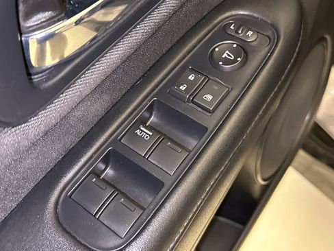 Used 2022 Honda HR-V Sport image 19