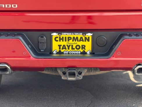 Used 2019 Chevrolet Silverado 1500 High Country w/ Technology Package AWD/4WD image 21