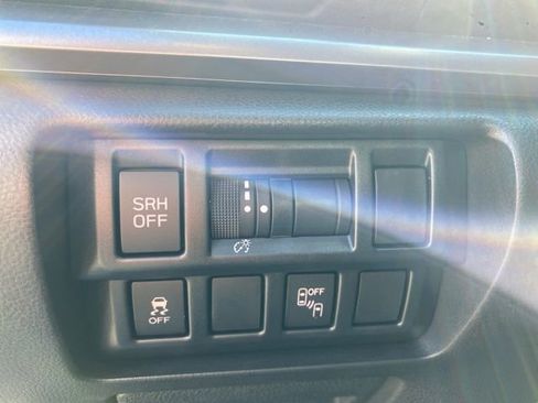 Used 2019 Subaru Crosstrek 2.0i Limited w/ Popular Package #2 AWD/4WD image 18