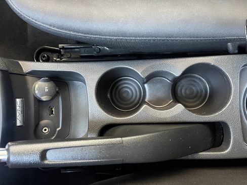 Used 2013 Ford Fiesta SE image 22