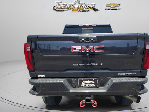 Used 2024 GMC Sierra 2500 Denali w/ Denali Reserve Package AWD/4WD image 7