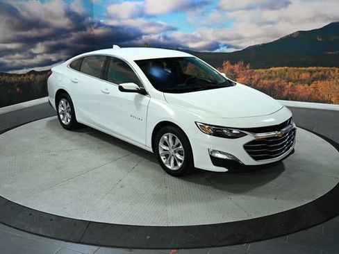 Used 2024 Chevrolet Malibu LT image 1