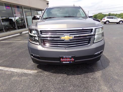 Used 2019 Chevrolet Suburban Premier w/ Premier Plus Edition AWD/4WD image 59