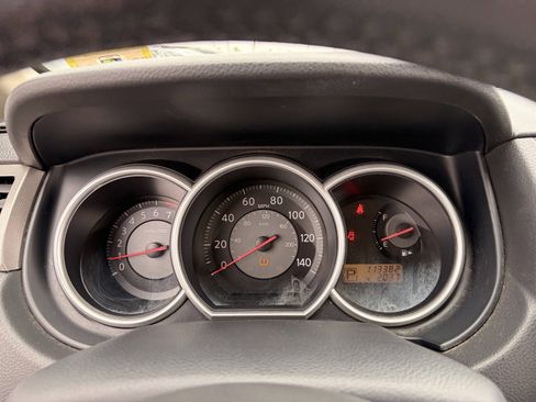 Used 2009 Nissan Versa Hatchback w/ Convenience Pkg FWD image 27