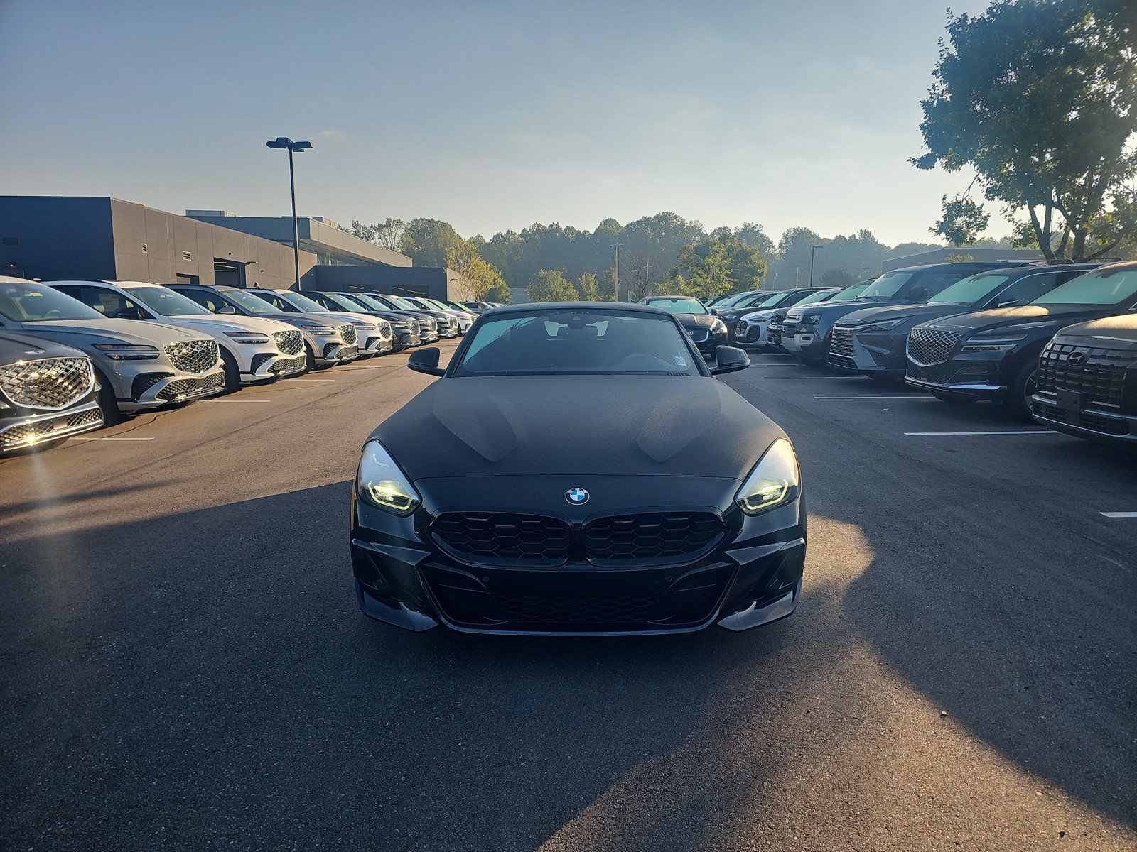 Used 2024 BMW Z4 sDrive30i w/ Premium Package RWD image 2