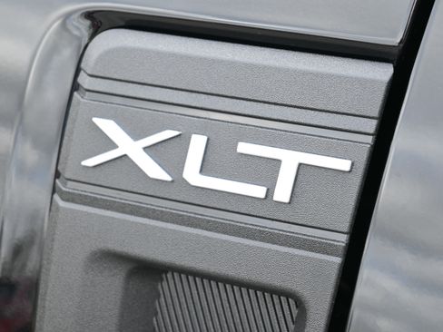 New 2026 Ford Maverick XLT w/ XLT Luxury Package image 11