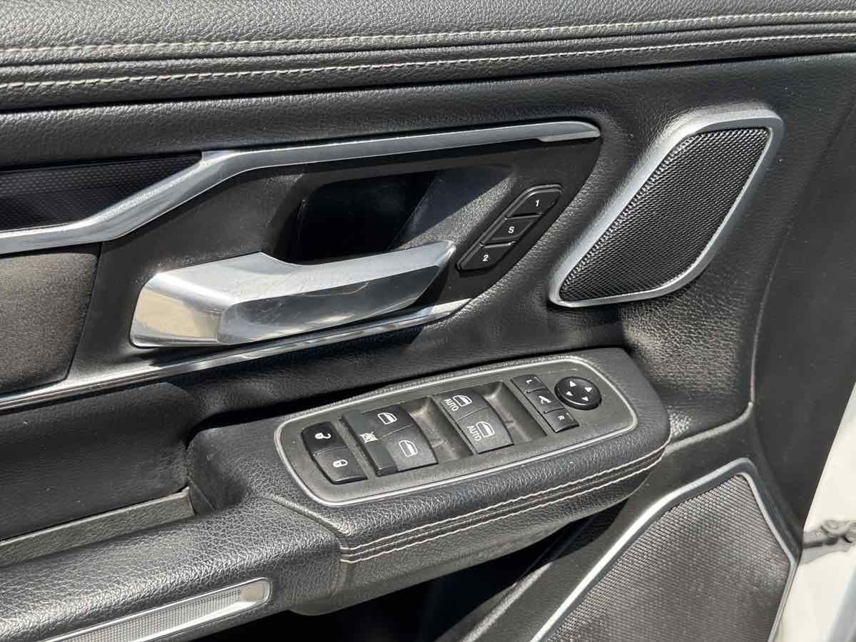 Used 2021 RAM 1500 Laramie AWD/4WD image 28