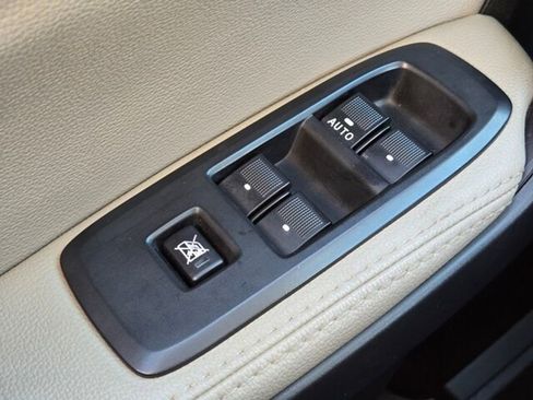 Certified 2019 Ford Ranger Lariat w/ Equipment Group 501A Mid image 36