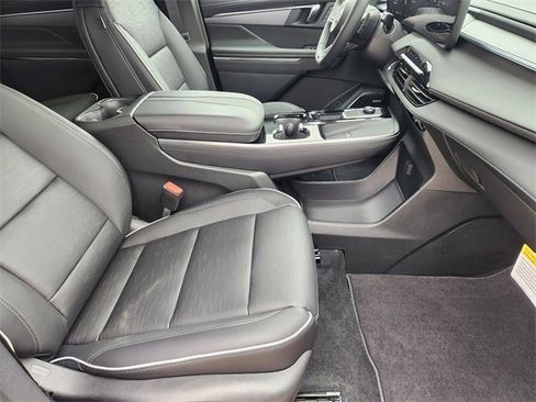 New 2026 Buick Enclave Sport Touring w/ Power Package image 11