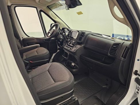 Used 2023 RAM ProMaster 2500 image 28