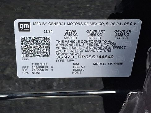 Used 2025 Chevrolet Equinox EV LT w/ Convenience Package image 25