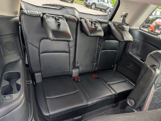 Used 2022 Nissan Pathfinder Platinum w/ Cargo Package AWD/4WD image 13