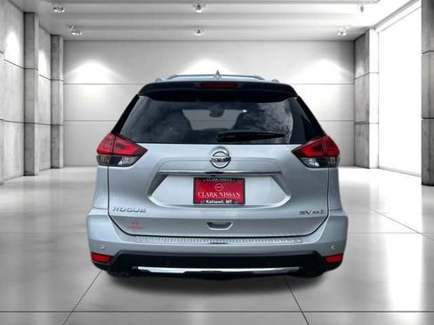 Used 2020 Nissan Rogue SV image 6