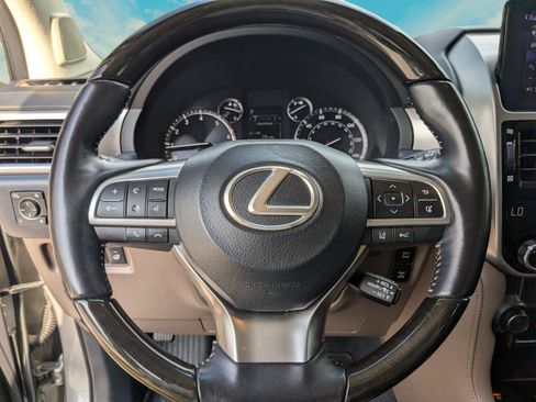 Certified 2022 Lexus GX 460 Premium w/ Premium Package image 9
