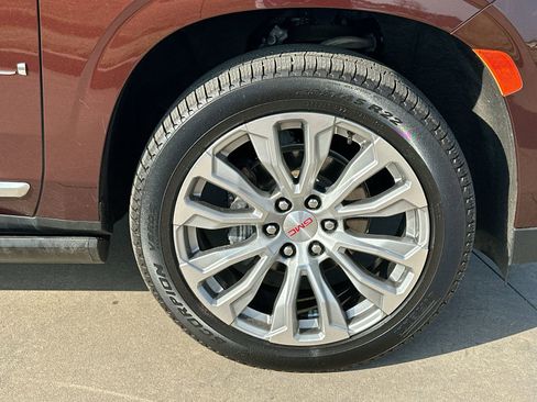 Used 2022 GMC Yukon Denali image 10