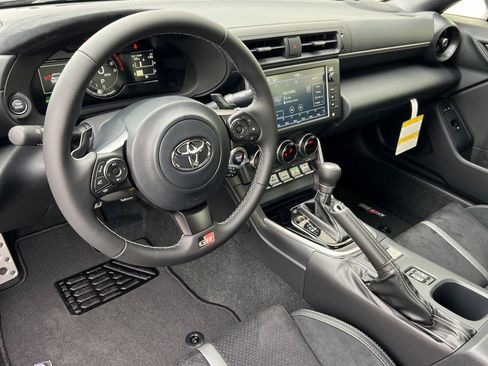 New 2026 Toyota GR86 Premium image 8