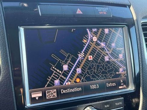 Used 2011 Volkswagen Touareg VR6 image 29