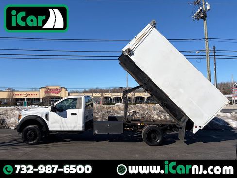 Used 2017 Ford F550 XL 2WD Reg Cab 193 WB 108 CA image 1