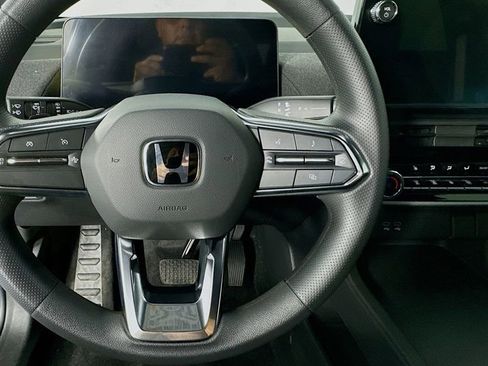 New 2025 Honda Prologue EX image 16