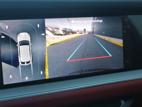 New 2026 Porsche Cayenne Base image 20