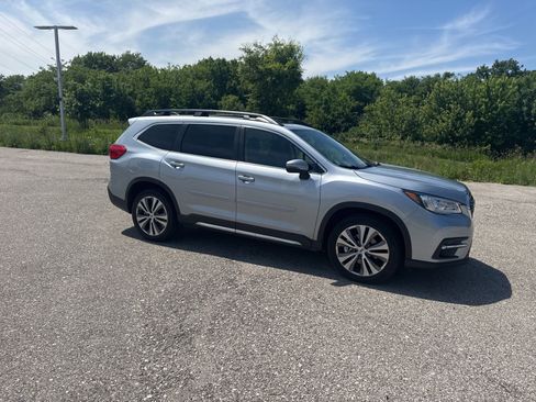 Certified 2021 Subaru Ascent Limited w/ Technology Package AWD/4WD image 5