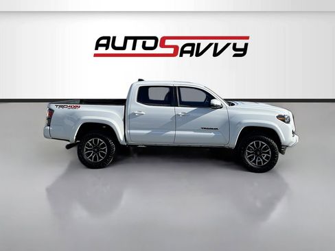 Used 2023 Toyota Tacoma TRD Sport w/ TRD Premium Sport Package AWD/4WD image 8