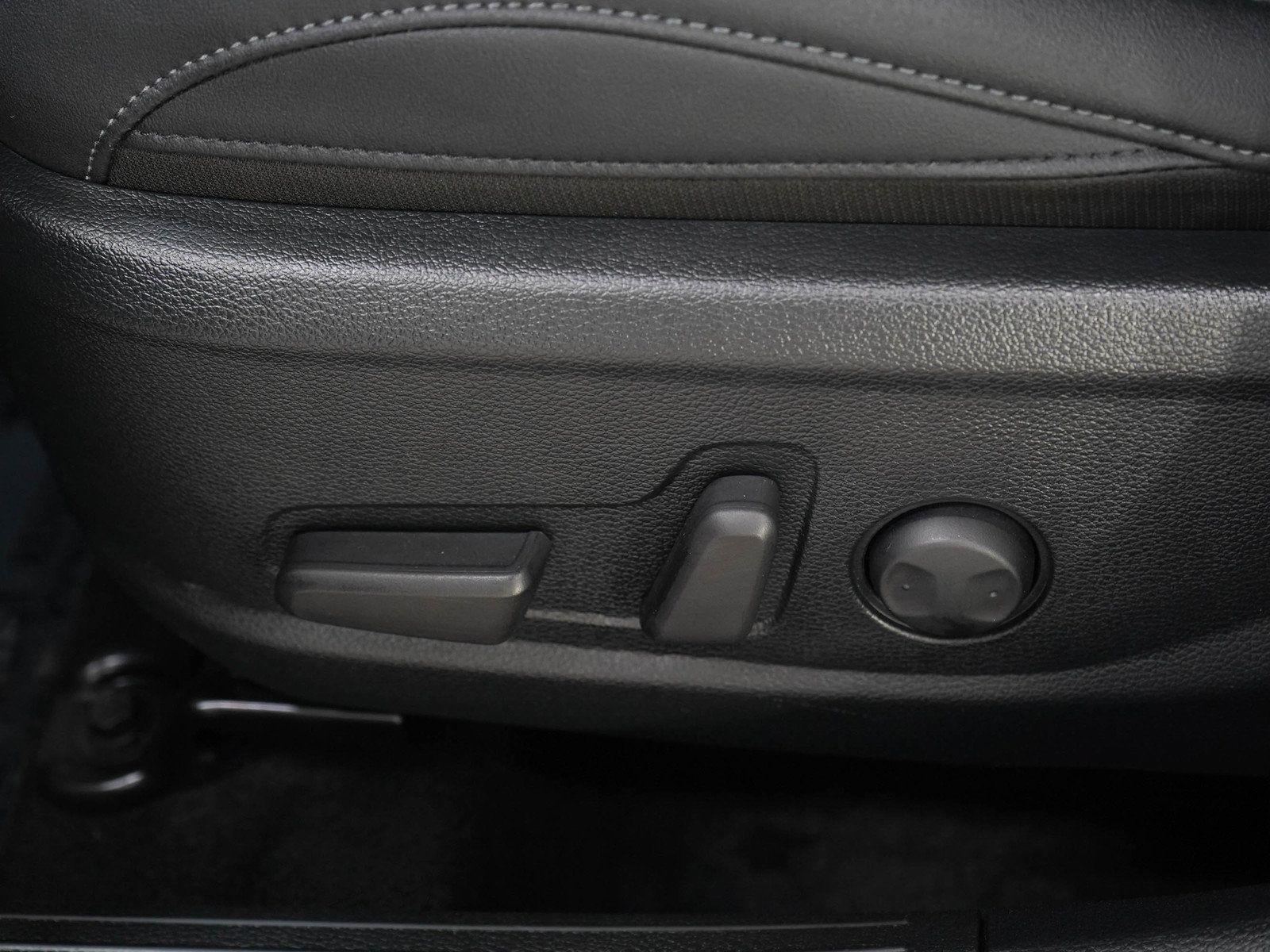 Used 2025 Kia Seltos EX w/ EX Sunroof Package AWD/4WD image 24