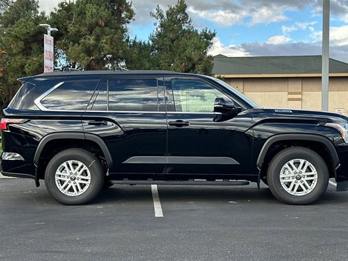 New 2026 Toyota Sequoia SR5 image 3