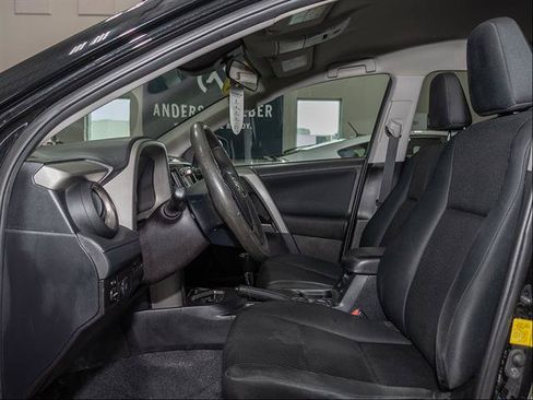 Used 2018 Toyota RAV4 LE w/ All Weather Liner Package AWD/4WD image 8