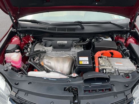 Used 2017 Toyota Camry XLE w/ Moonroof Package image 36