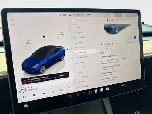 Used 2023 Tesla Model Y Long Range AWD/4WD image 65