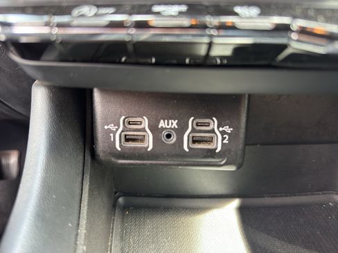 Used 2023 Dodge Durango GT AWD/4WD image 38