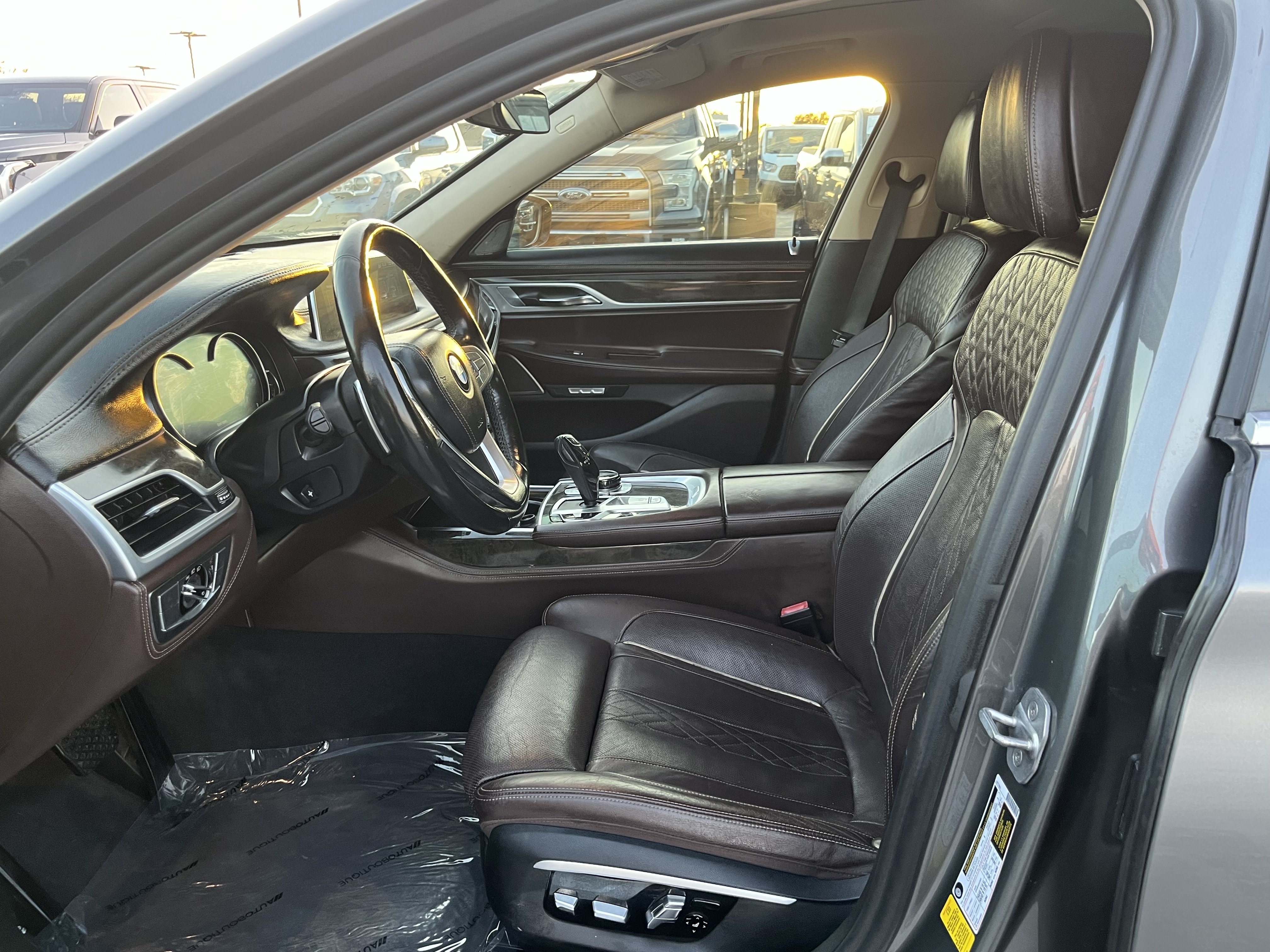 Used 2017 BMW 740i RWD image 30