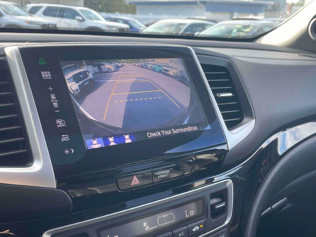 Used 2016 Honda Pilot Touring image 27