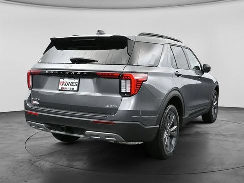 New 2026 Ford Explorer Active w/ Active Comfort Package AWD/4WD image 2