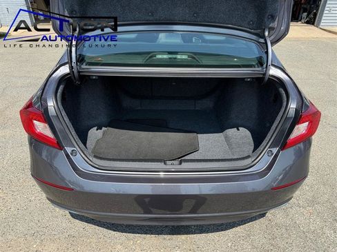 Used 2020 Honda Accord EX image 19