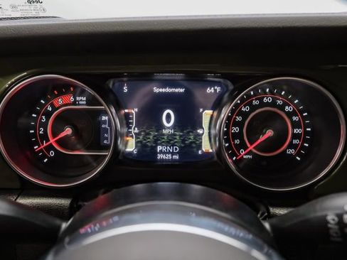 Used 2022 Jeep Wrangler Unlimited Rubicon w/ Dual Top Group image 57