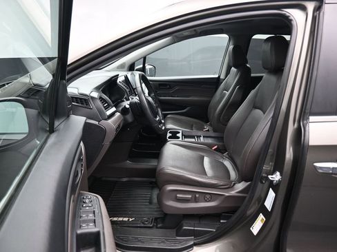 Used 2023 Honda Odyssey EX-L image 11