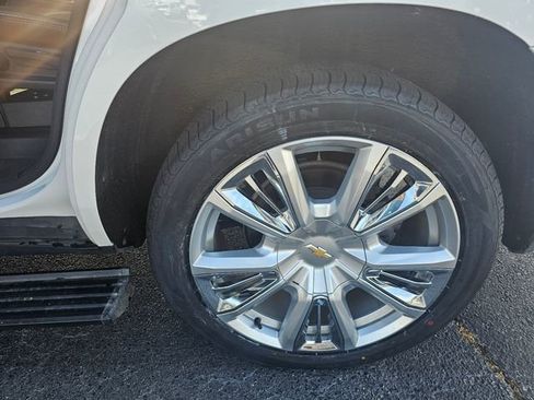 Used 2021 Chevrolet Tahoe High Country RWD image 13