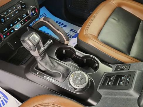 Used 2024 Ford Bronco Outer Banks AWD/4WD image 14