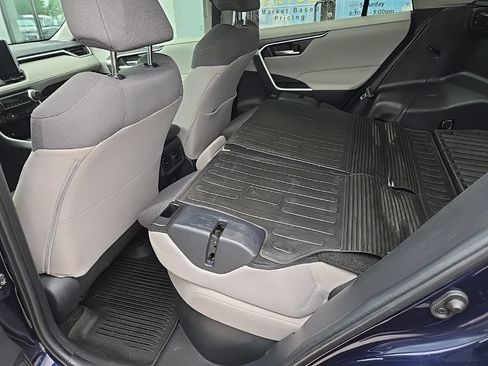 Used 2025 Toyota RAV4 XLE w/ Convenience Package AWD/4WD image 85